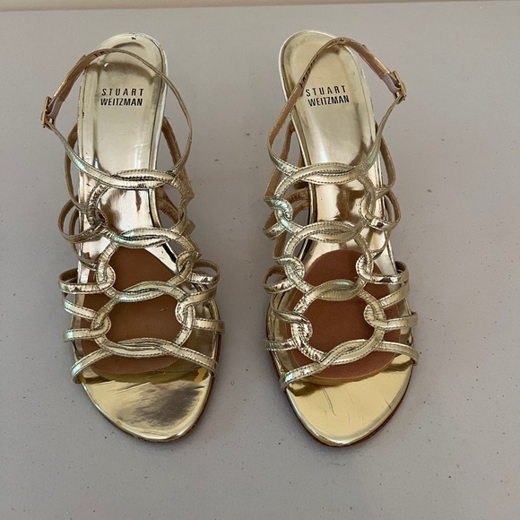 Stuart Weitzman size 9.5 gold high heel sandals - Picture 9 of 11